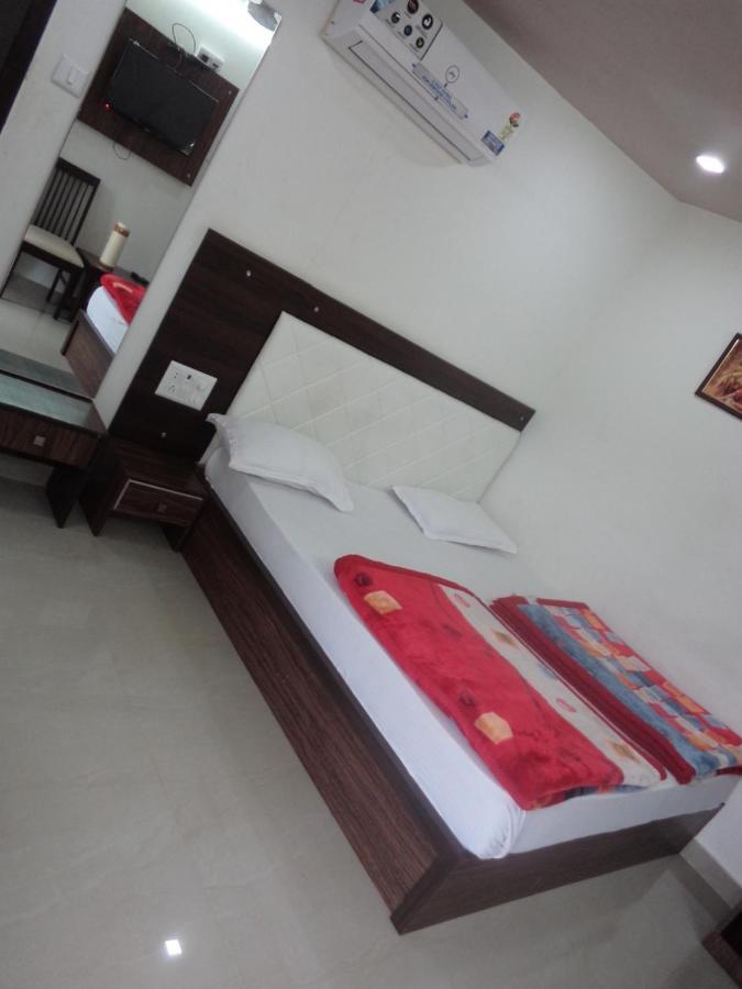 Hotel Dimple 3*