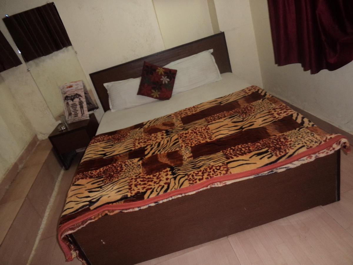 Shri Shanti 3*