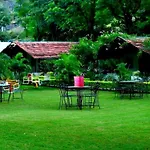 Hill \'N\' You - A Boutique Garden Resort