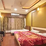 Hotel Goodluck Residency 500 Meters From Nakki Lake