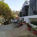 Hotel Kaka Inn