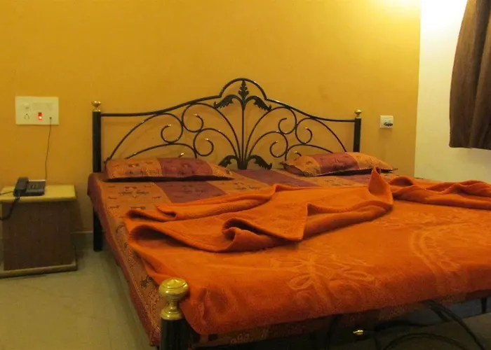 Hotel Goodluck Residency 500 Meters From Nakki Lake