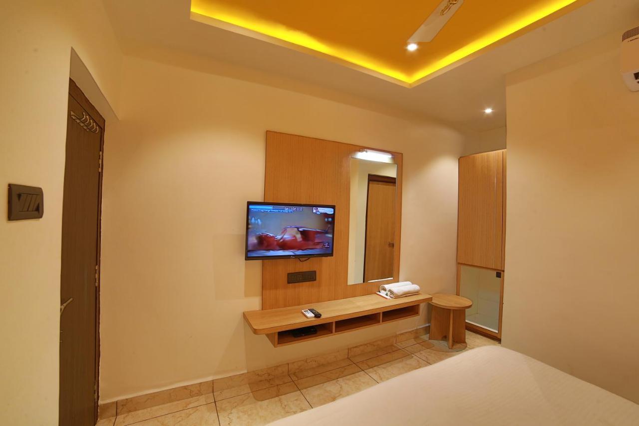 Mamta Palace 2*