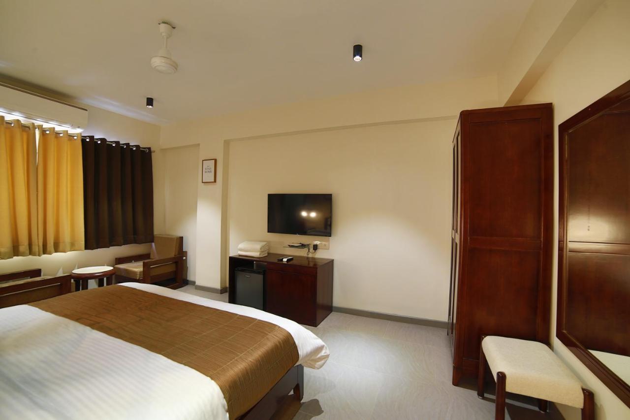Marigold With Swimming Pool Hotel 3*