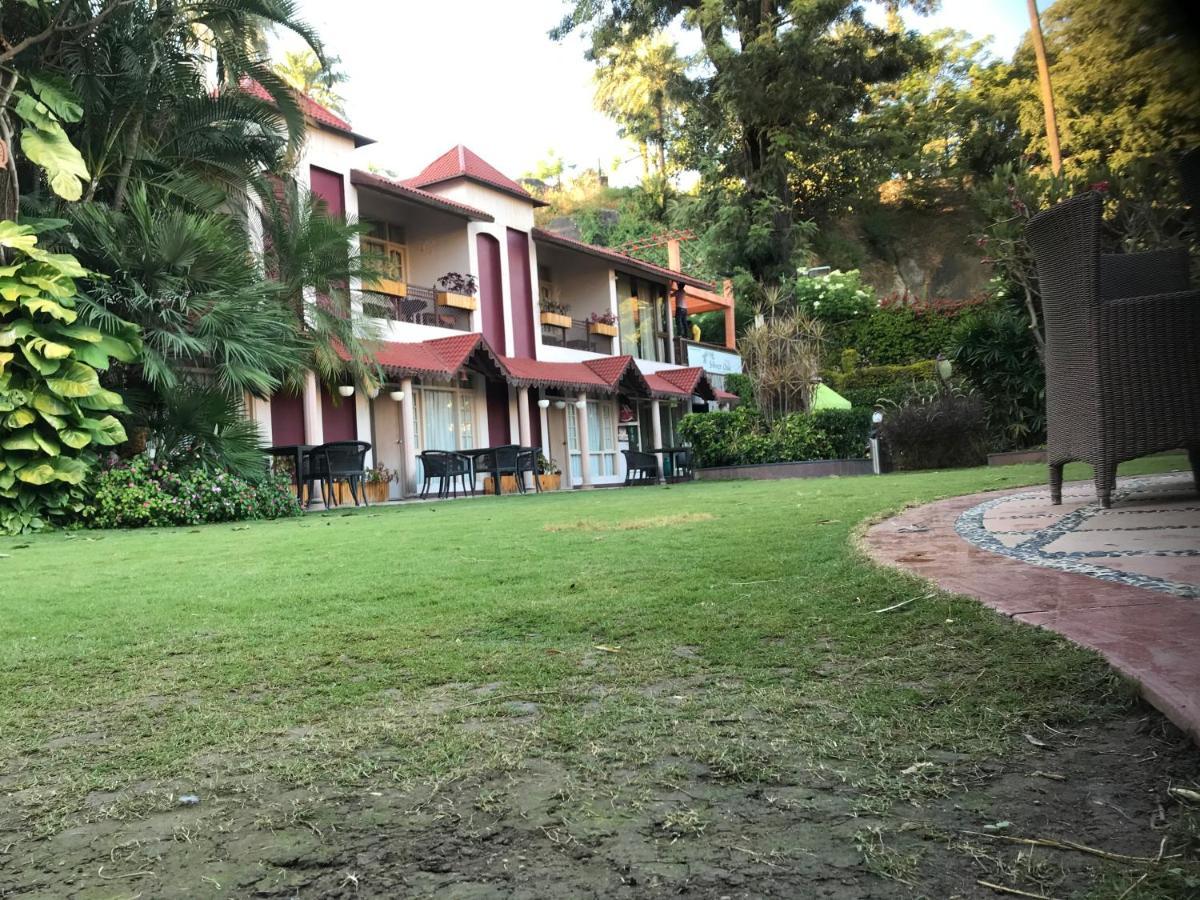 Hotel Silver Oak Mount Abu