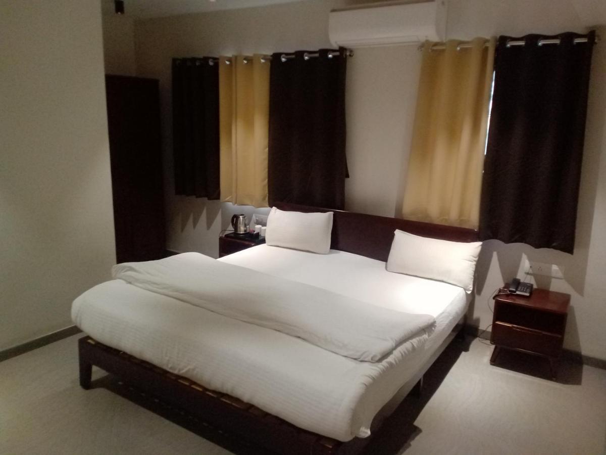 Marigold With Swimming Pool Hotel 3*