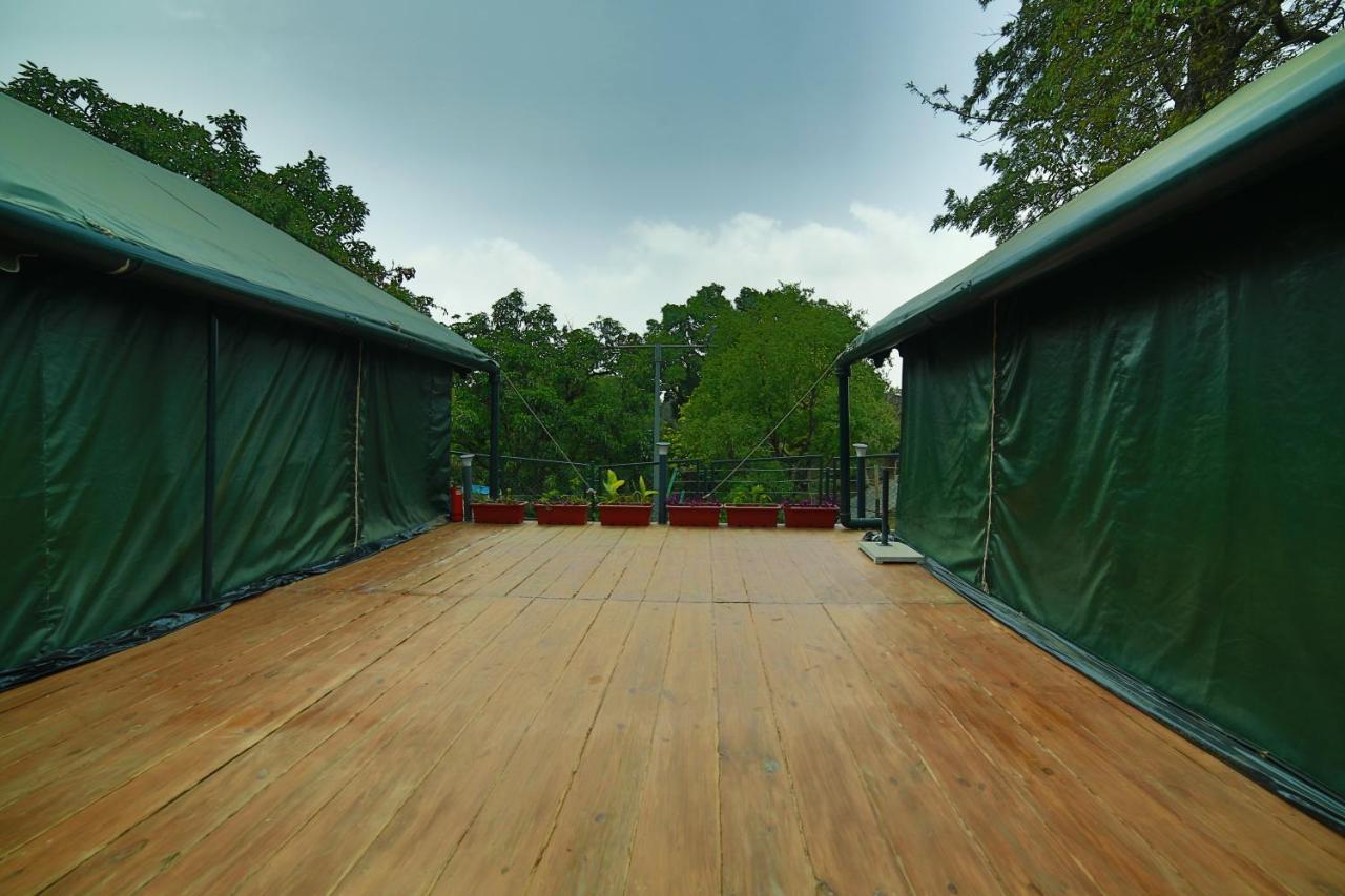 Resort The Colonial Manek Manor