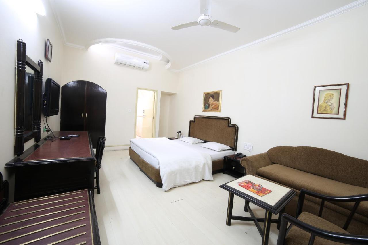 Hotel Samrat International Mount Abu