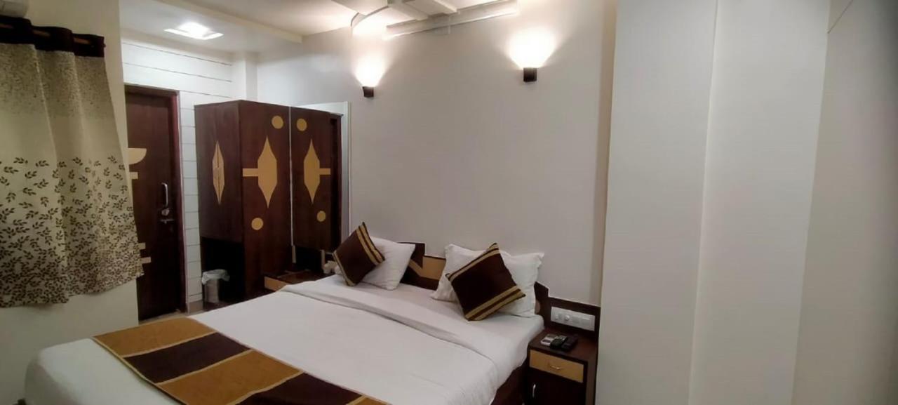 Hotel R.j.house, 4*