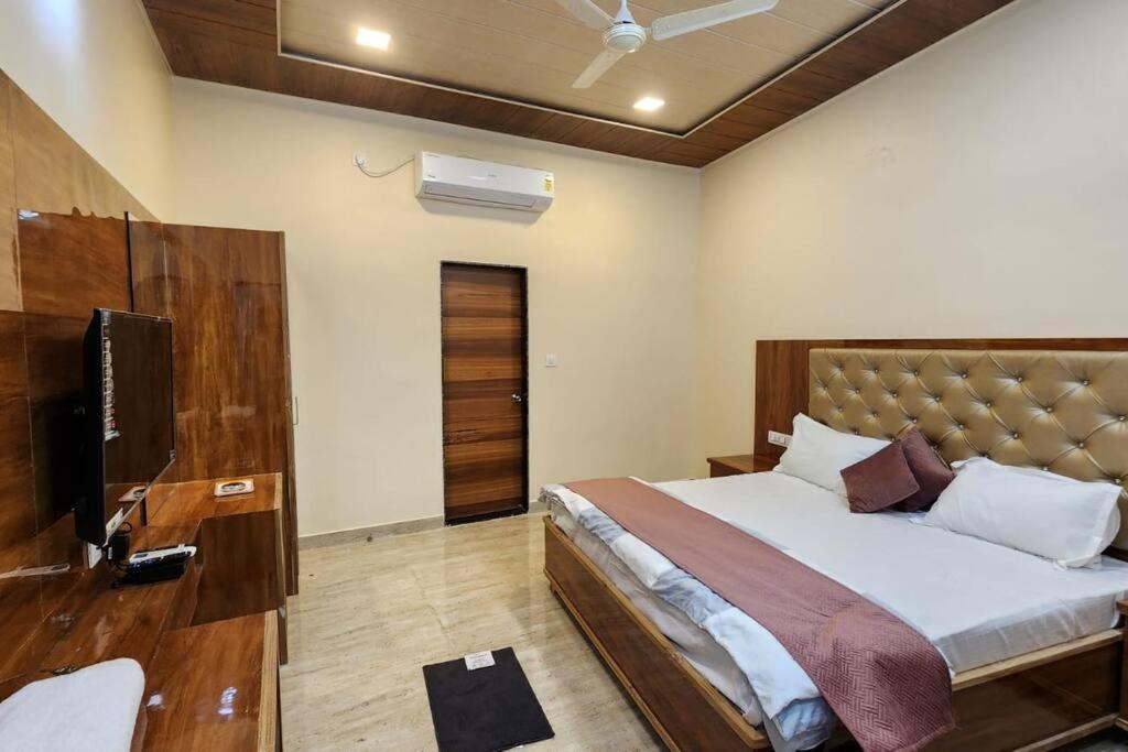 Apartment Palm Valley Mount Abu