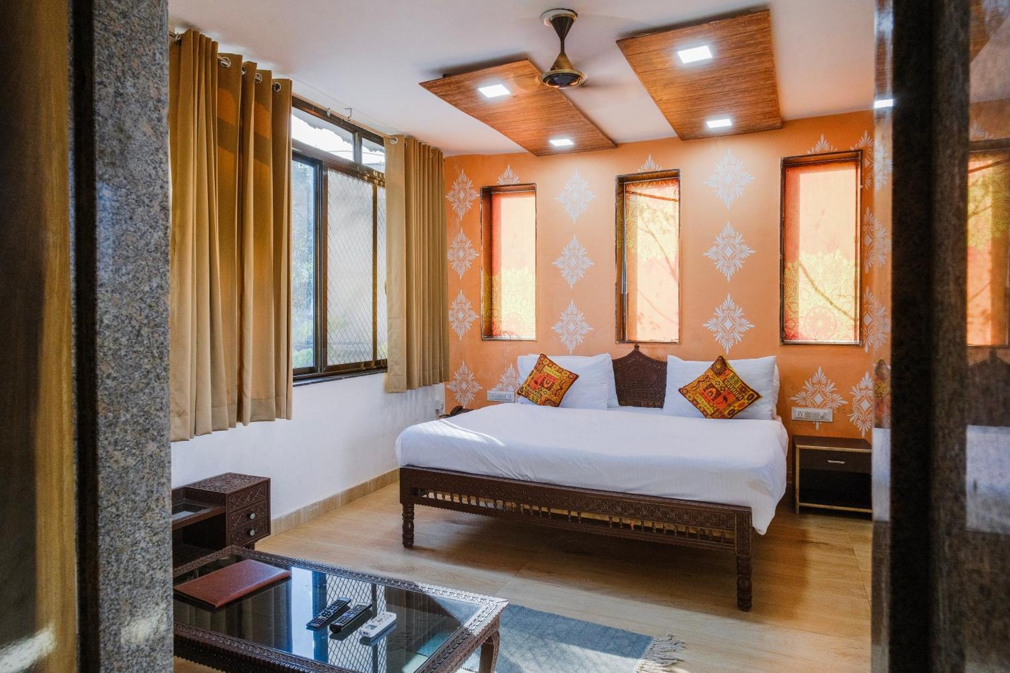 Rudraksha Hotel Mount Abu