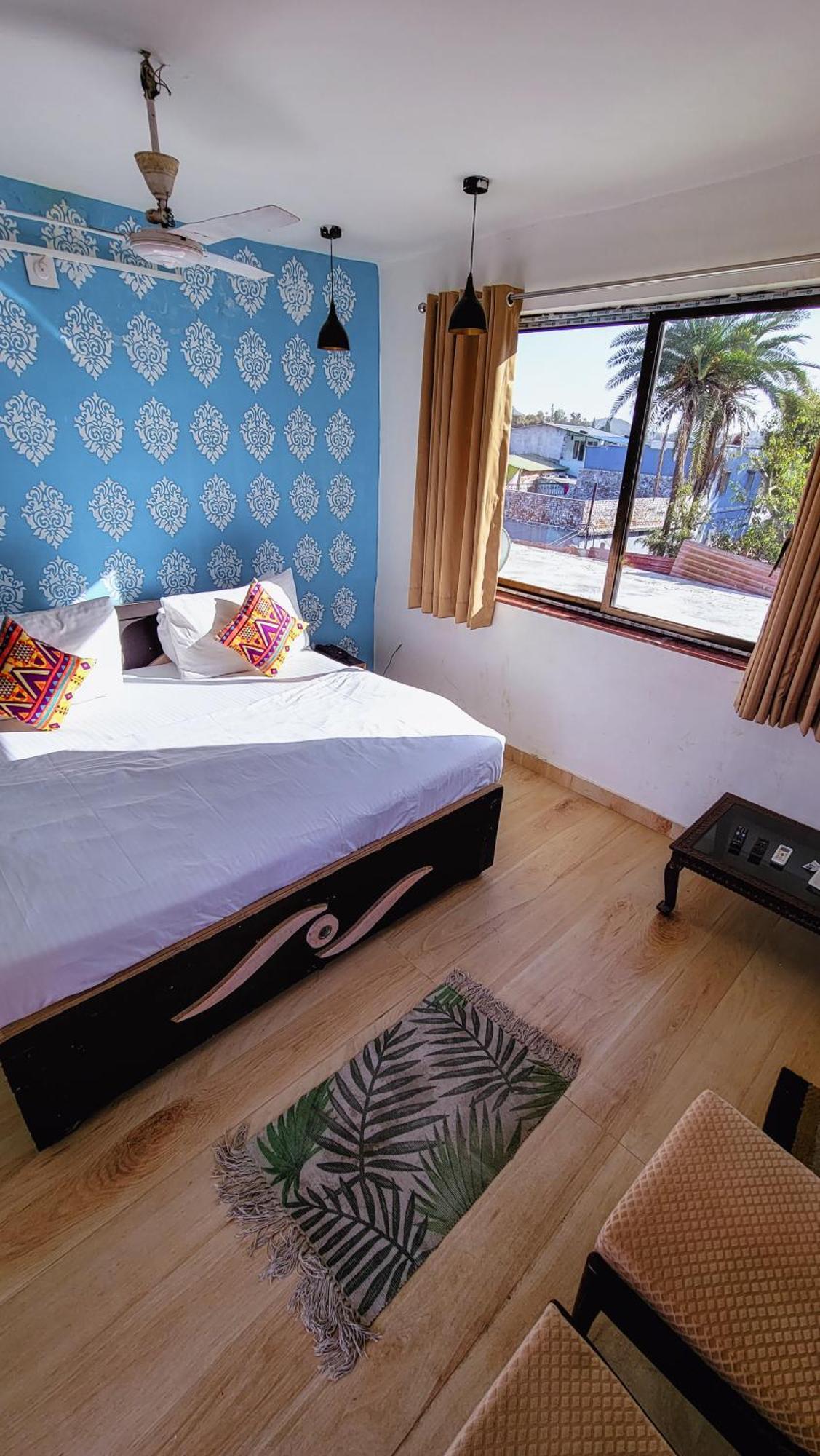 Rudraksha Hotel 3*