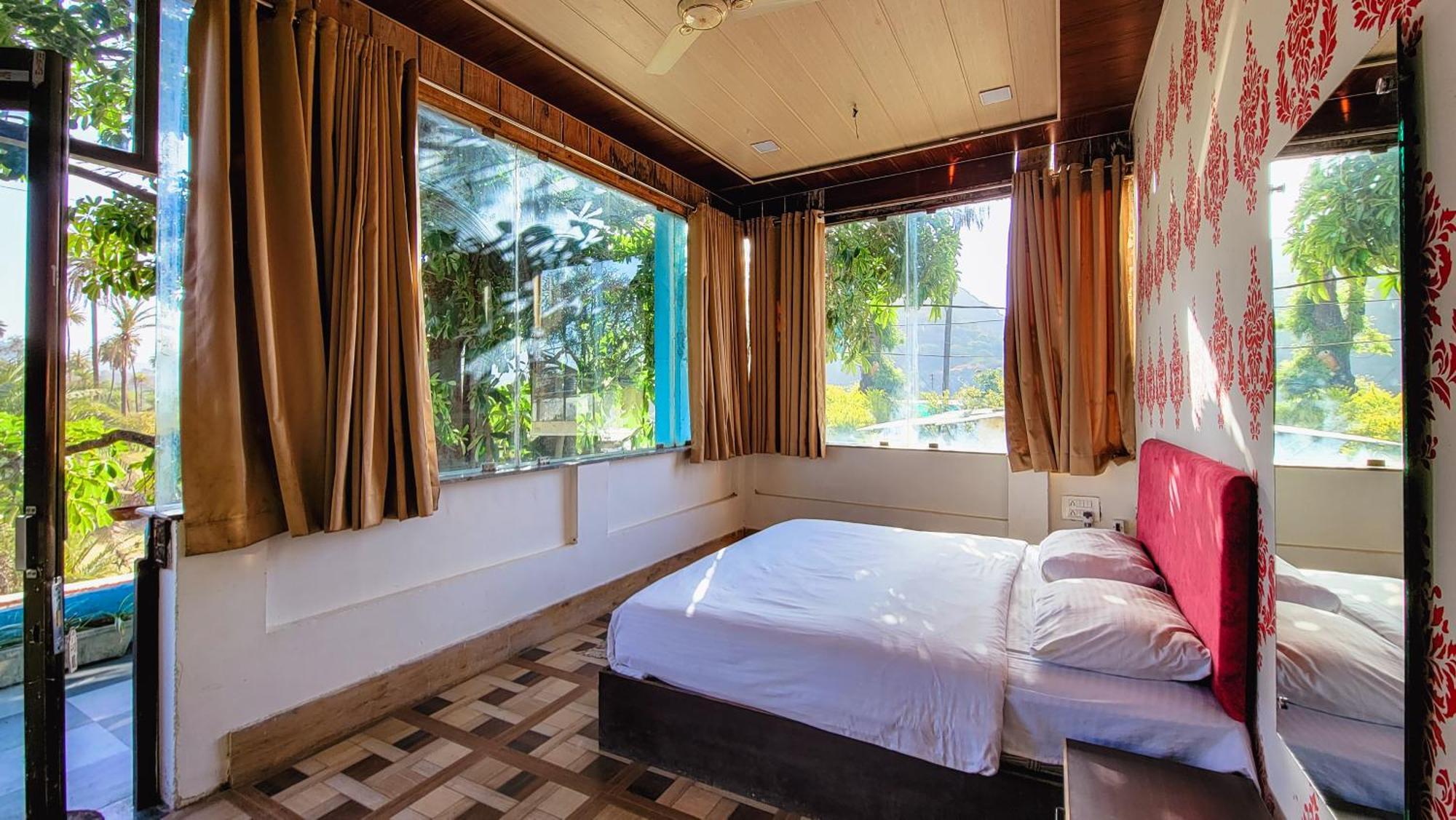 Hotel Rudraksha