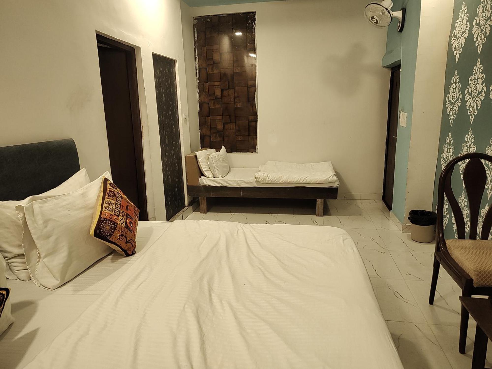 Rudraksha Hotel