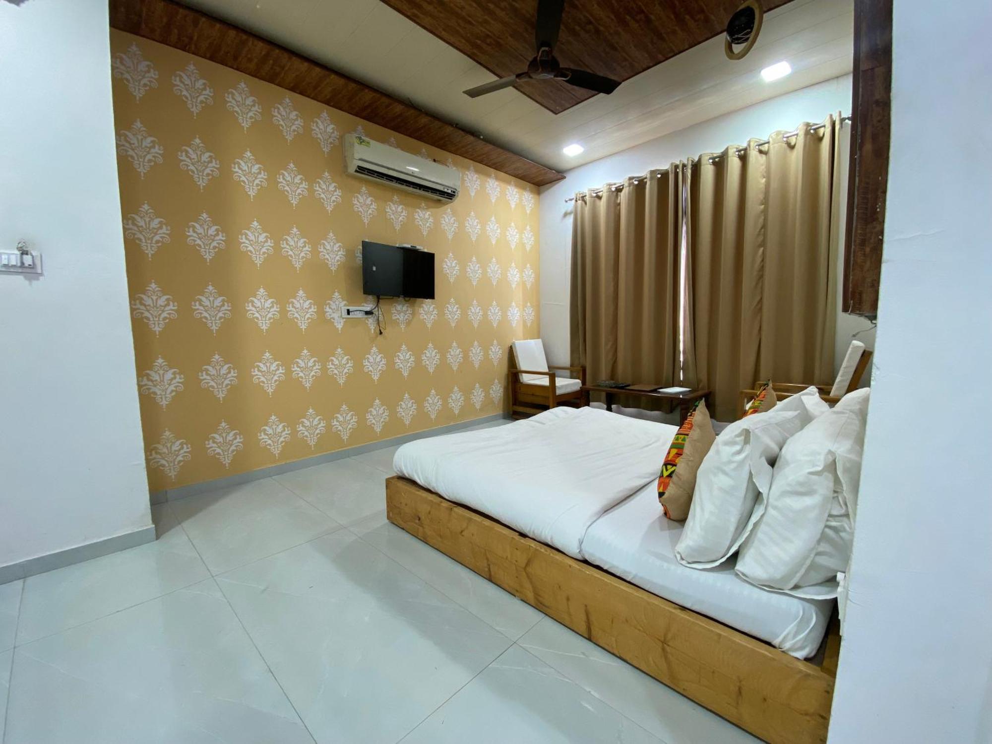 Rudraksha 3* Mount Abu