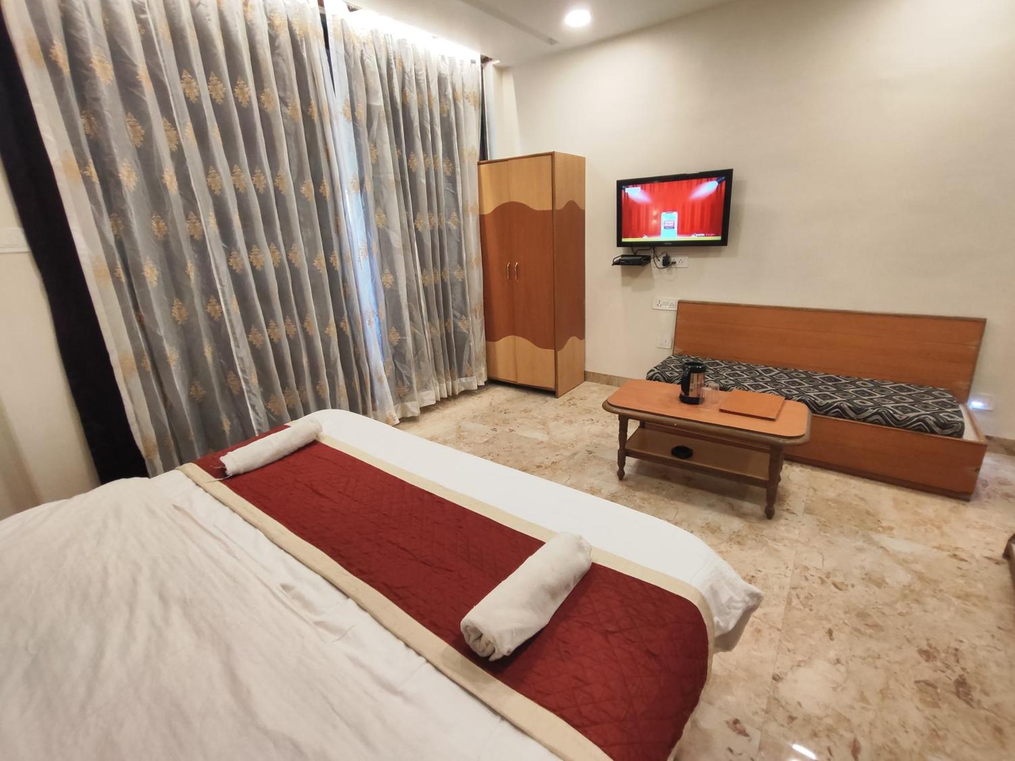 Always Welcome Hotel