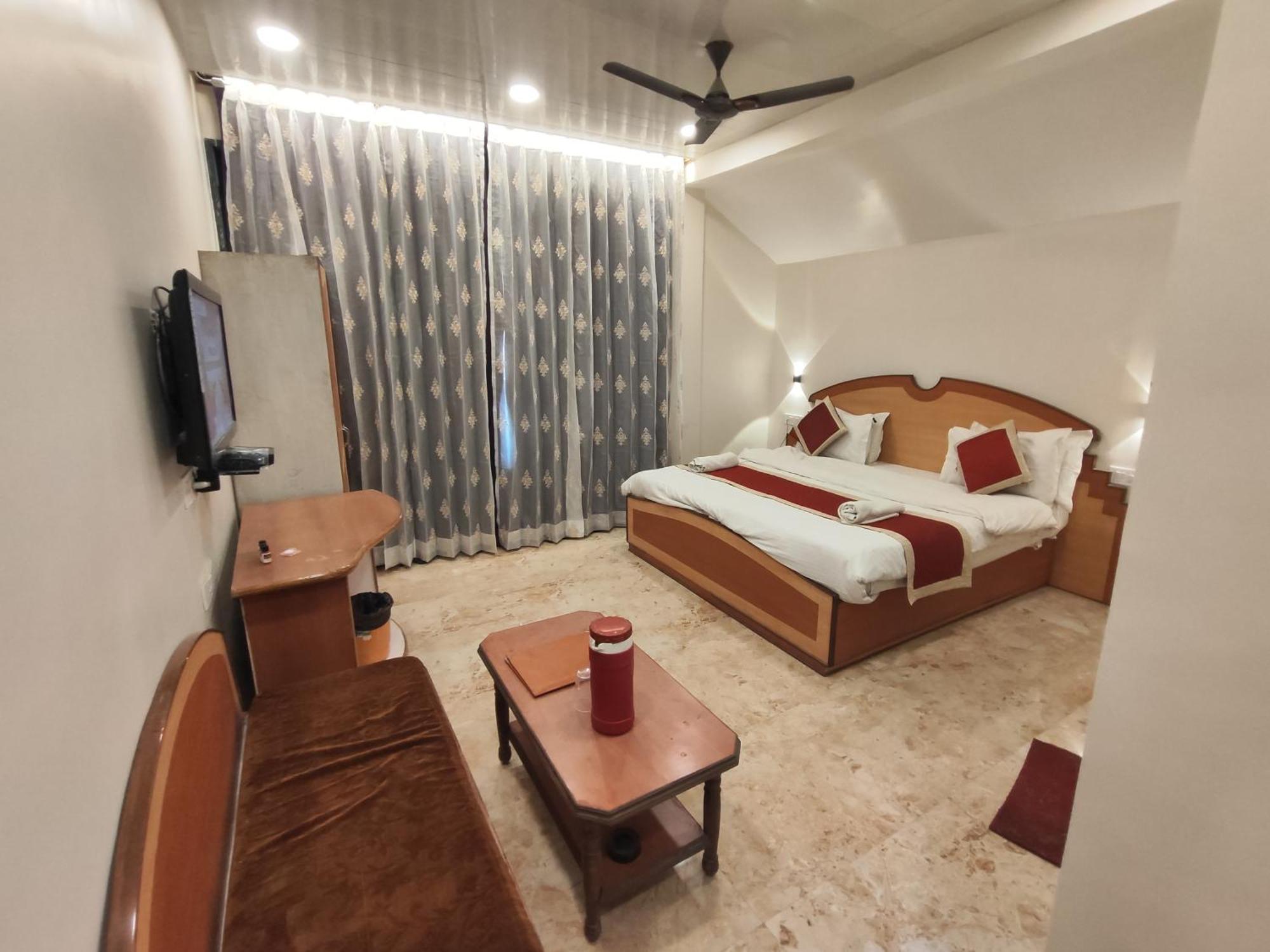 Always Welcome Hotel Mount Abu