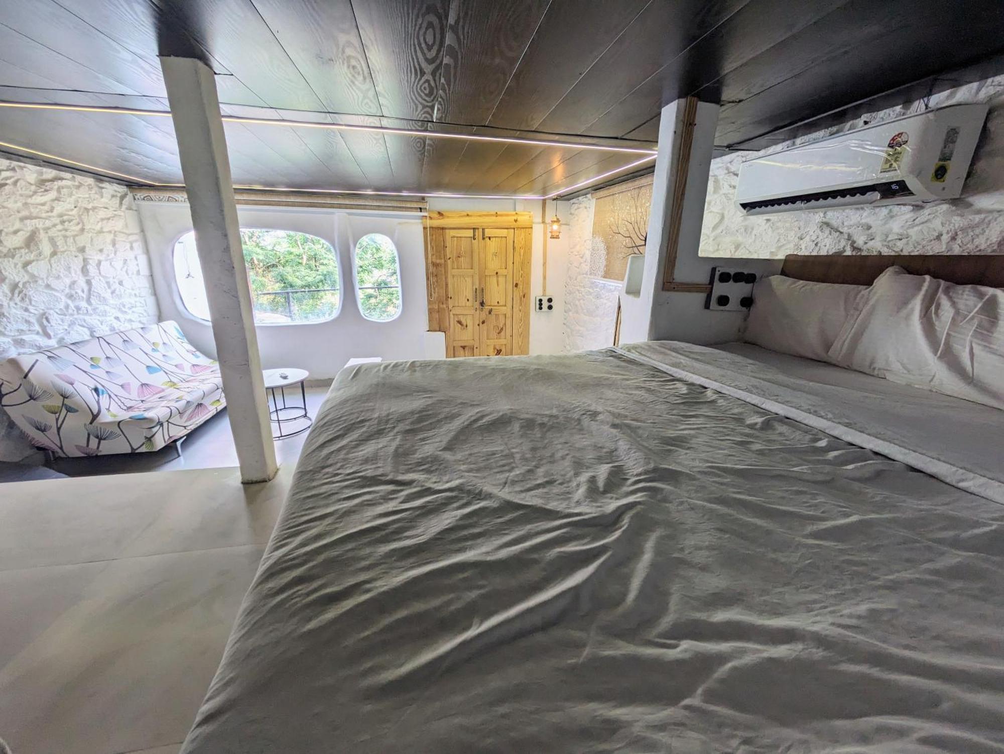 Cob House Mount Abu