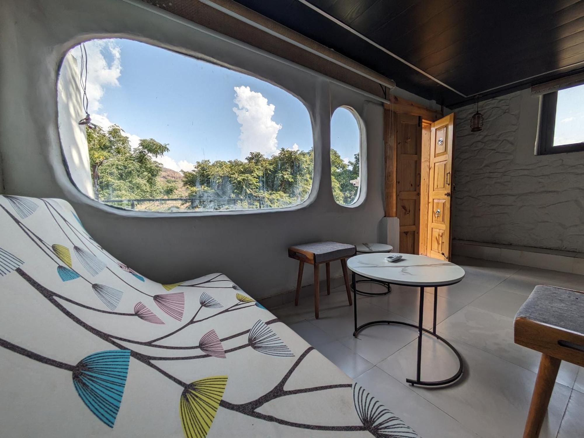 Guest house Cob House