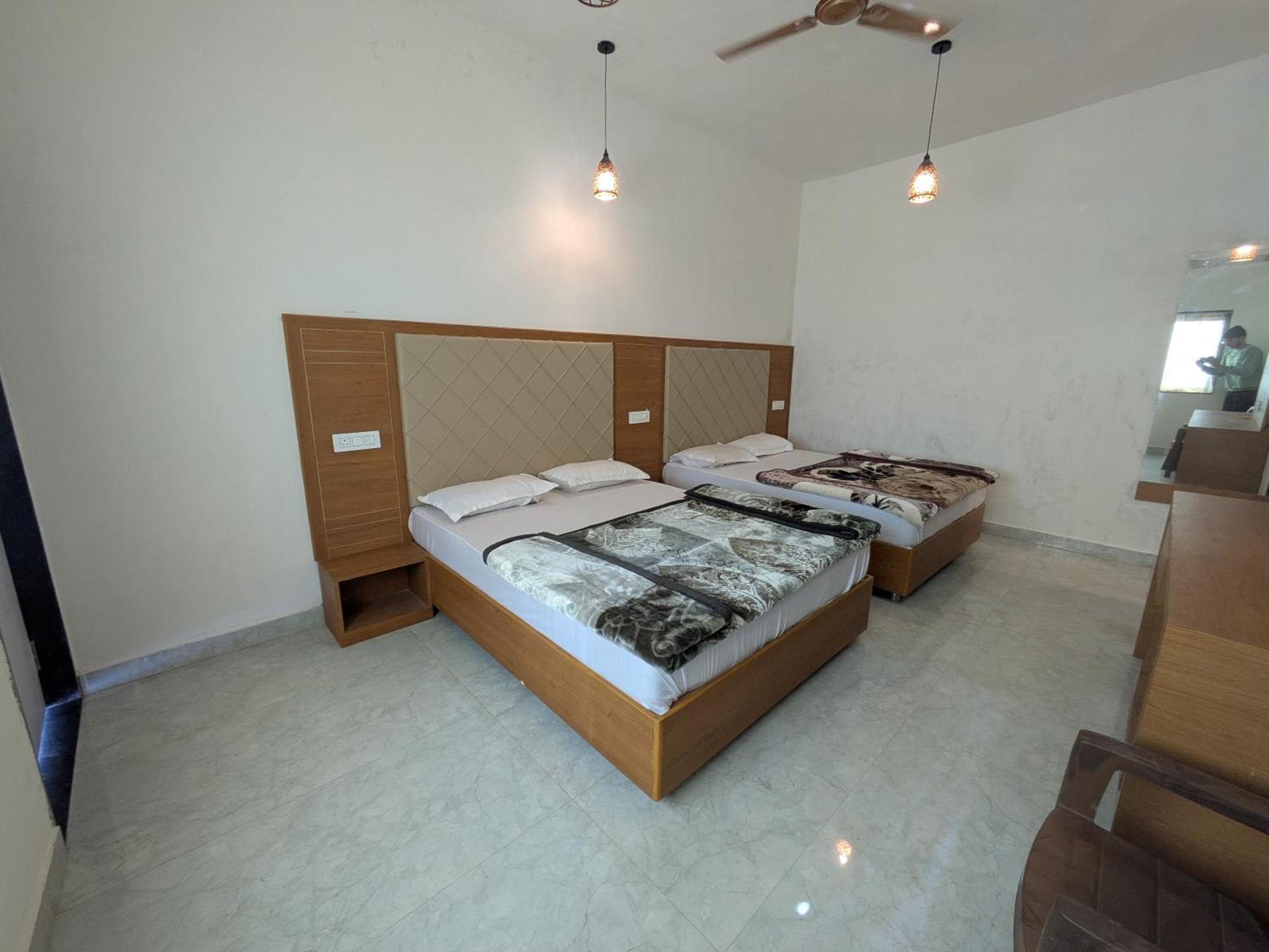 Ashoka Country house Mount Abu