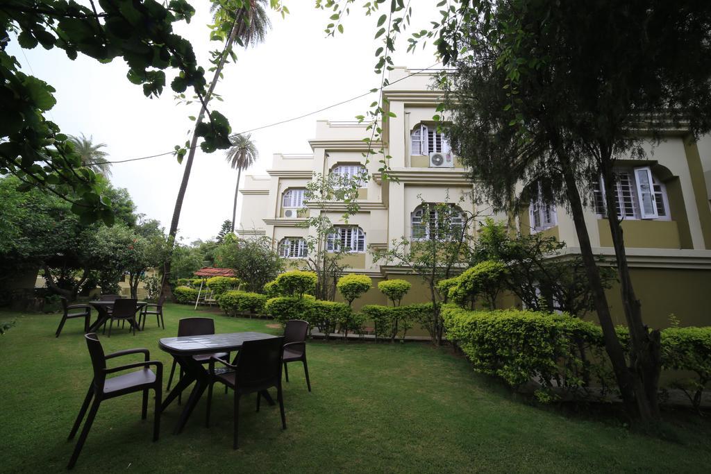 Maganji's 3* Mount Abu