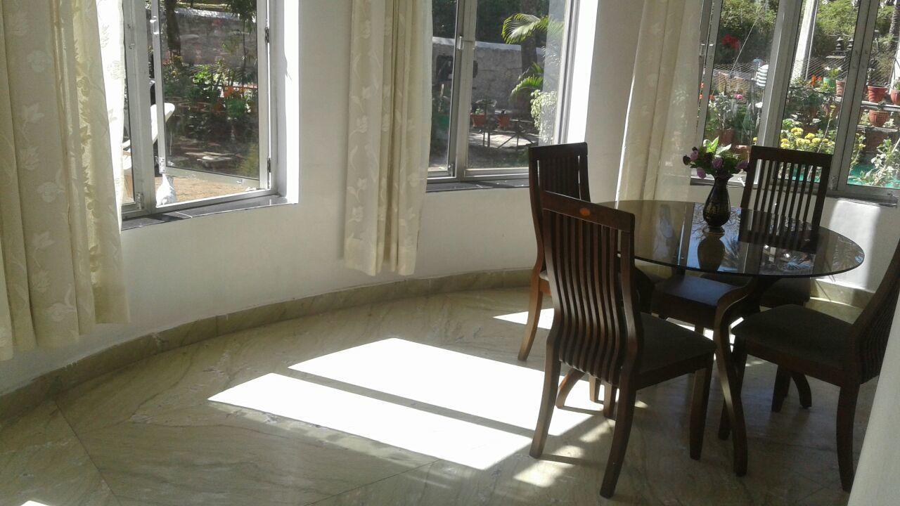 Hotel Toppers Corner 2*