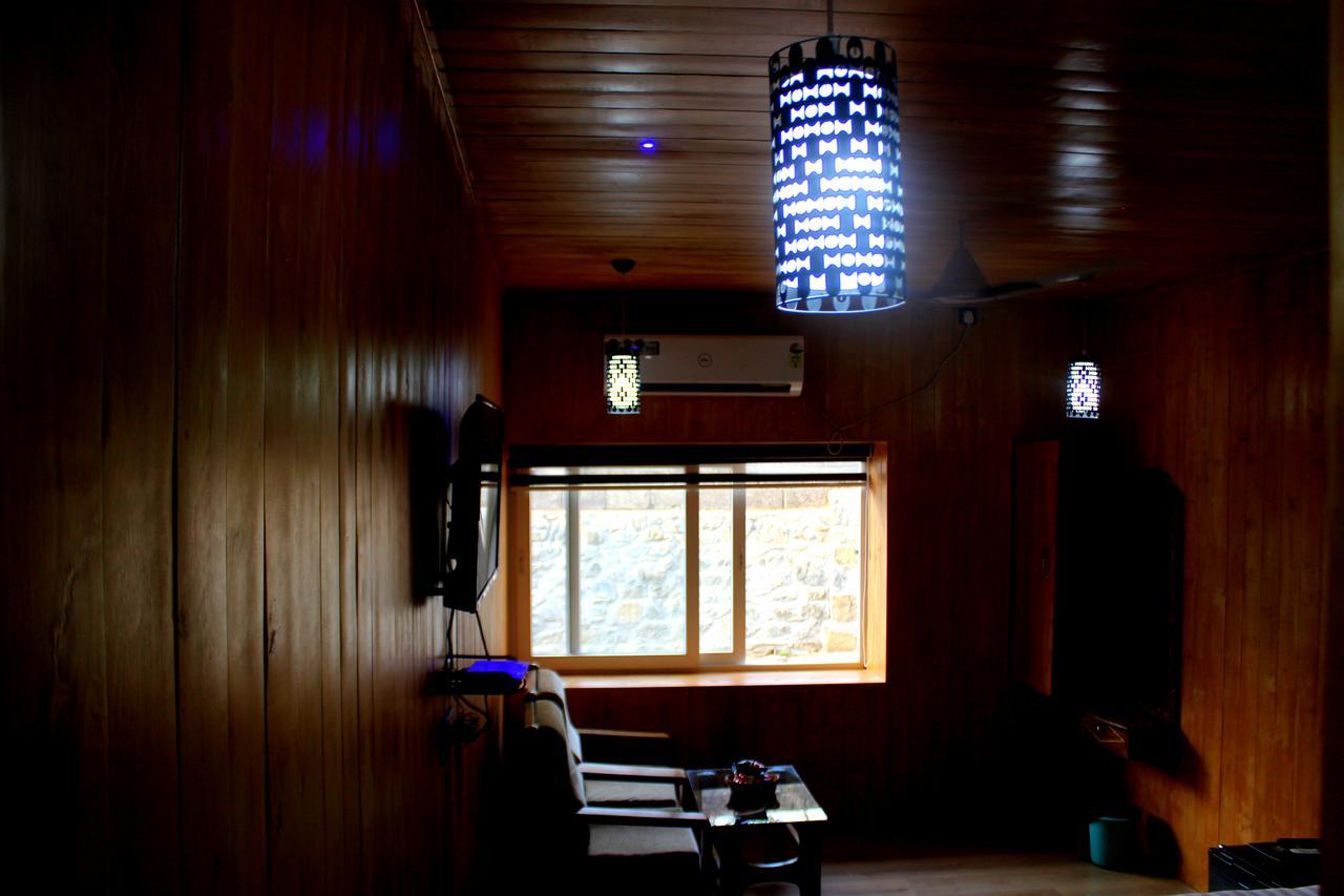 Hotel Toppers Corner 2*