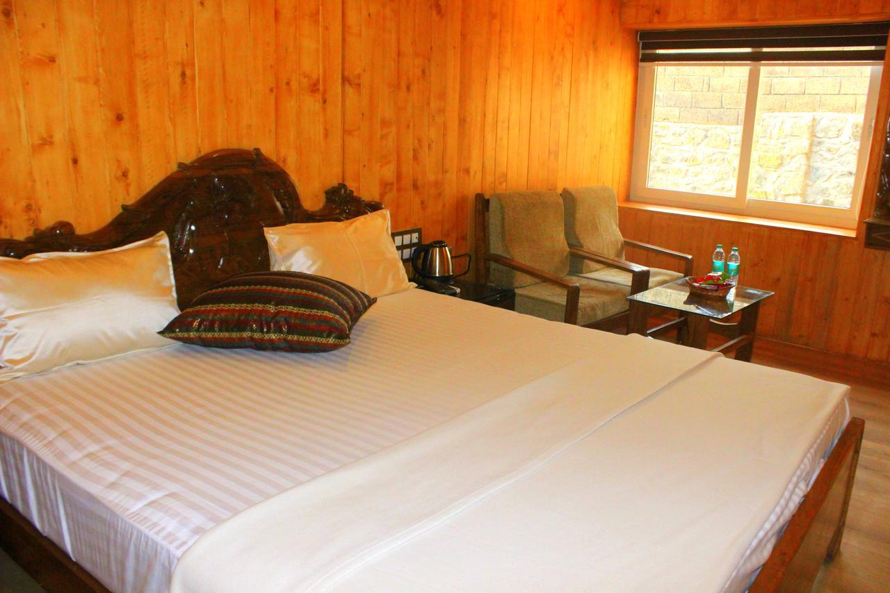 Toppers Corner Hotel 2*