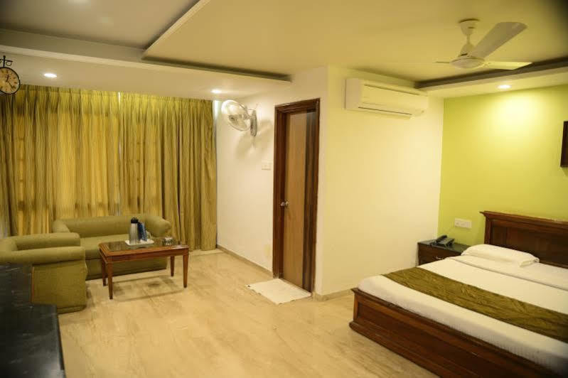 Silver Oak Hotel 3*