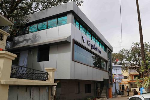 Crystal Nakki 25 Meter Hotel