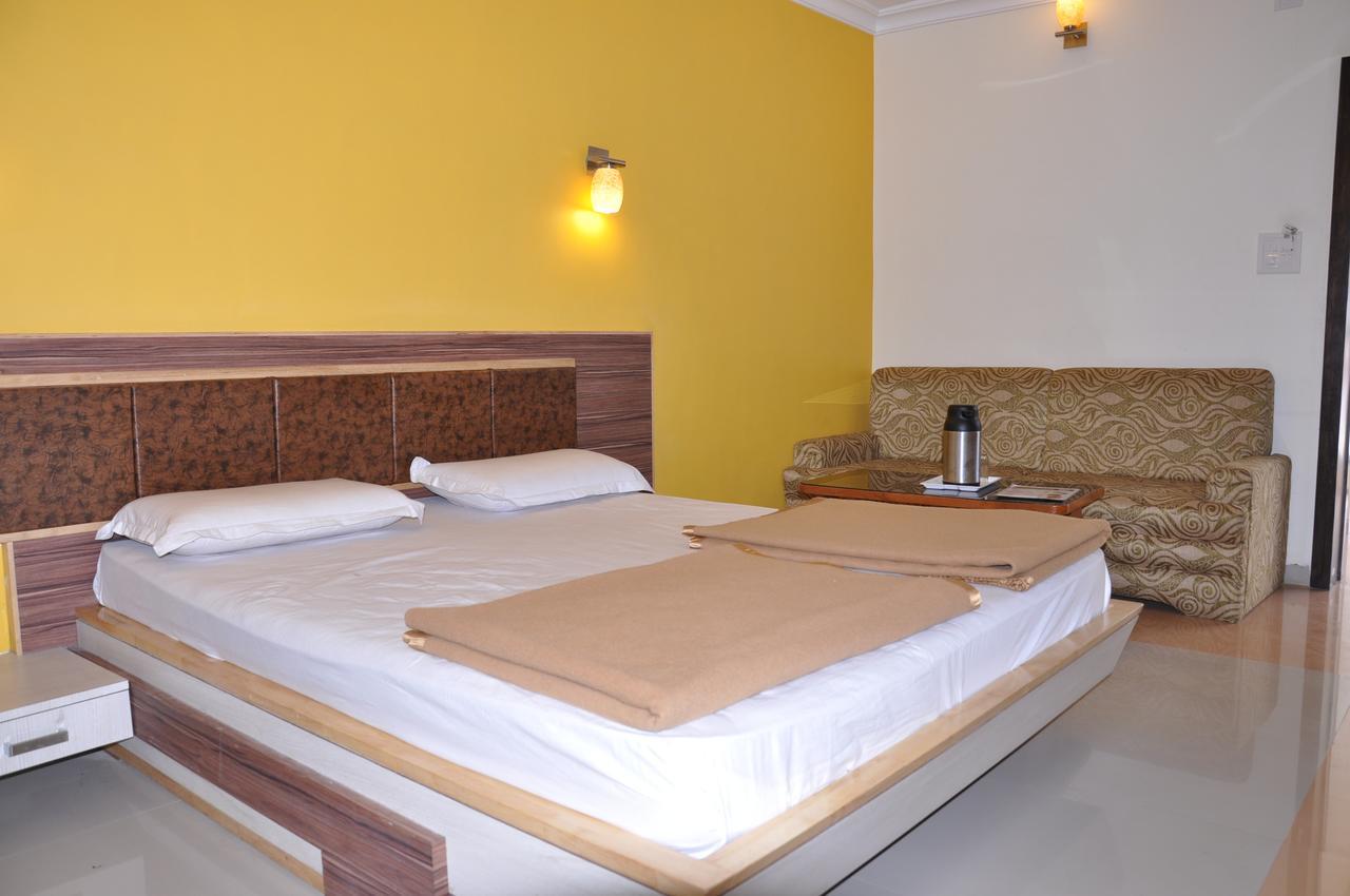 Crystal Nakki 25 Meter Hotel 2*