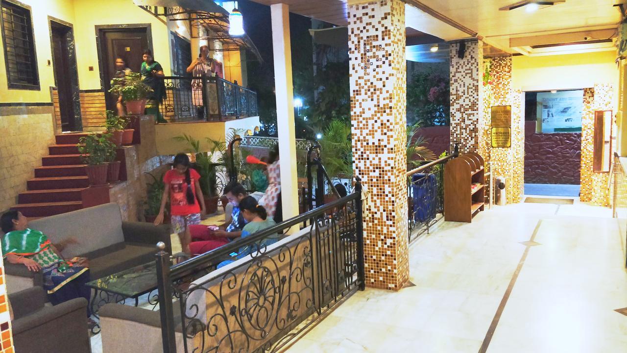 Saraswati Hotel 3*