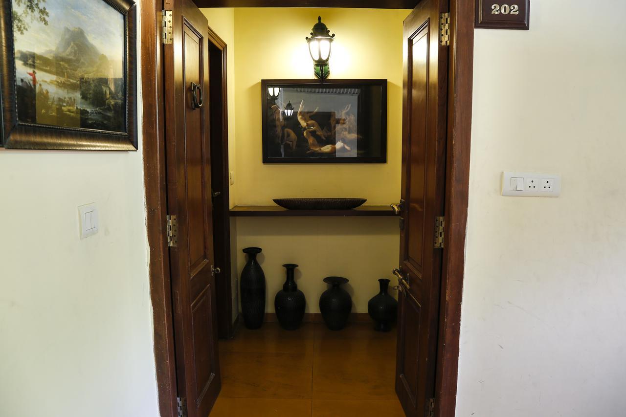Resort The Colonial Manek Manor
