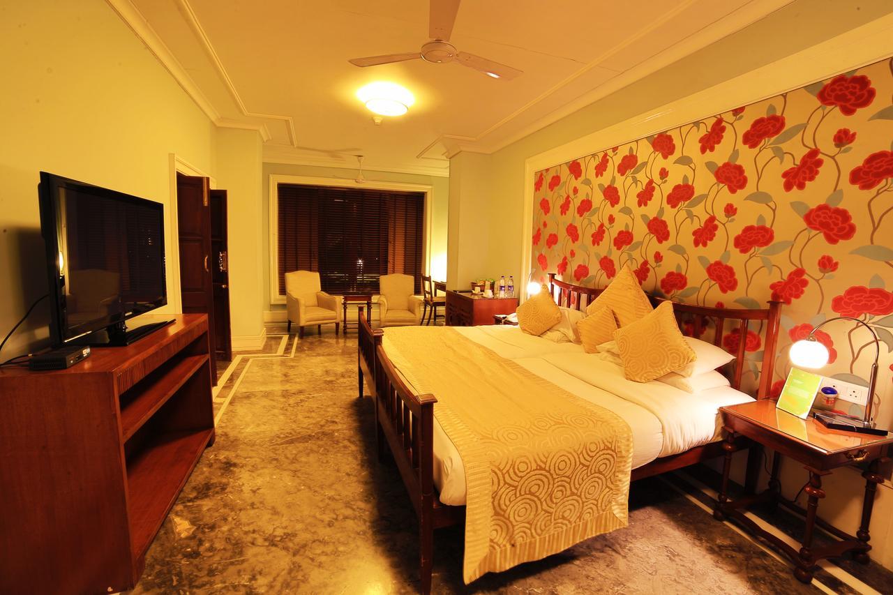 Palace - Bikaner House Mount Abu