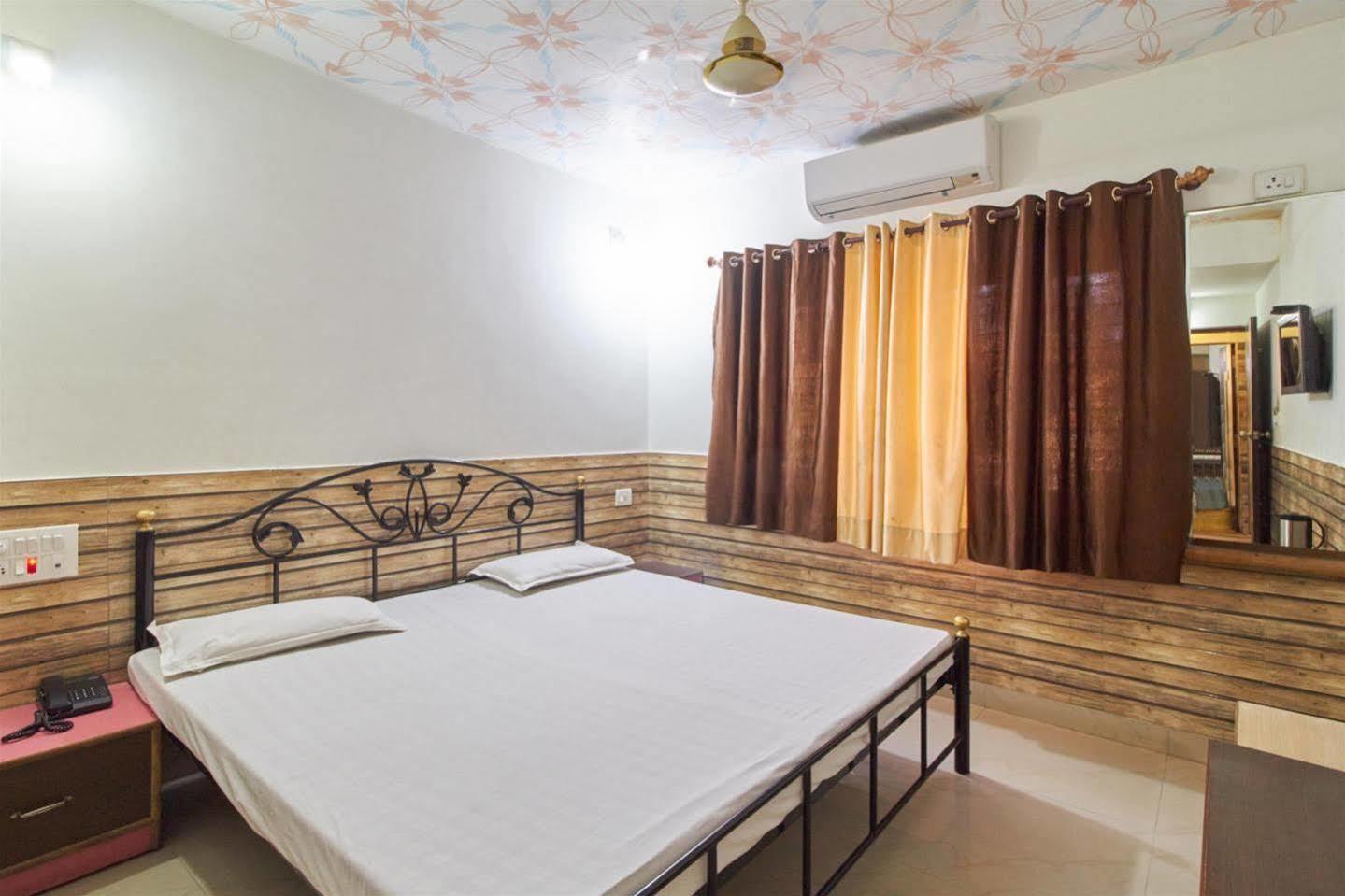 Goodluck Residency 500 Meters From Nakki 2* Mount Abu
