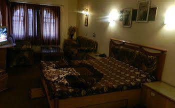 Maganji's 3* Mount Abu