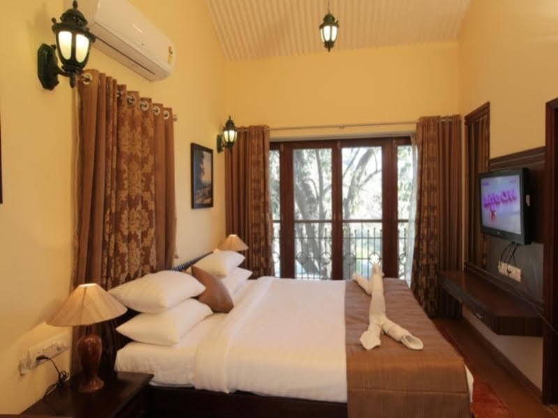 The Colonial Manek Manor 3*