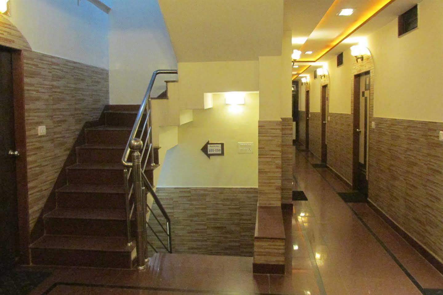 Hotel Goodluck Residency 500 Meters From Nakki Mount Abu