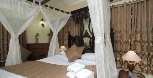 The Colonial Manek Manor 3*