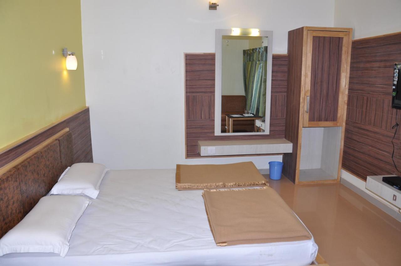 Hotel Crystal Nakki 25 Meter