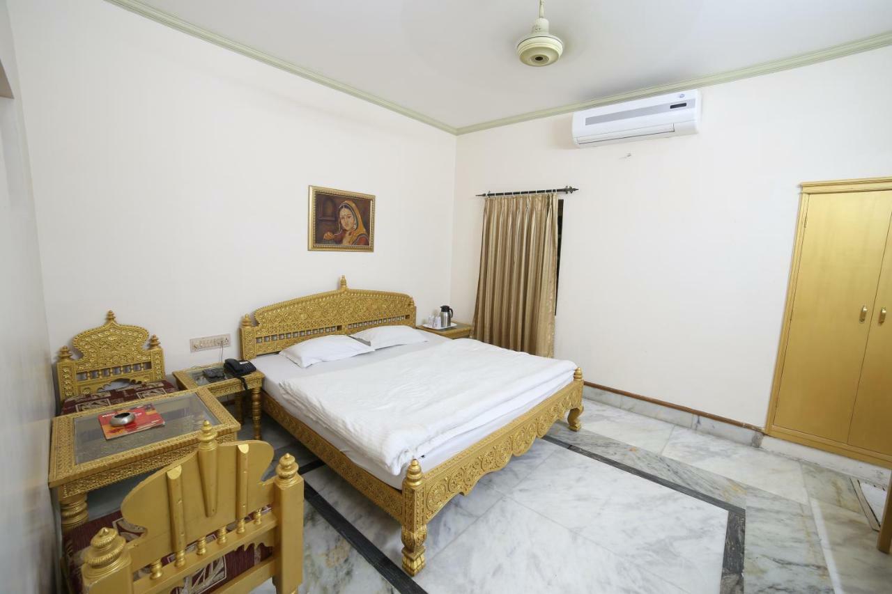 Samrat International 4*