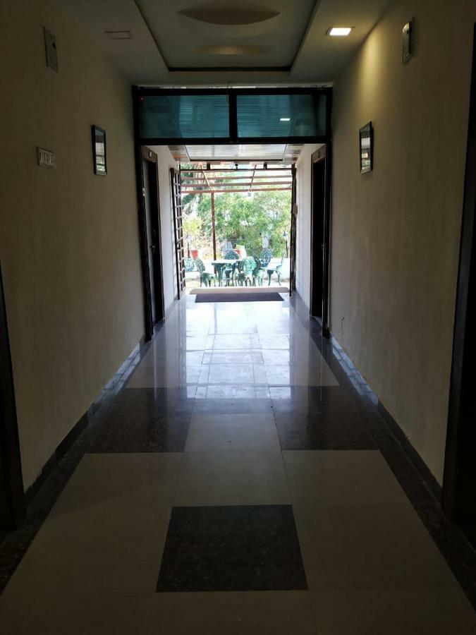 Kaka Hotel