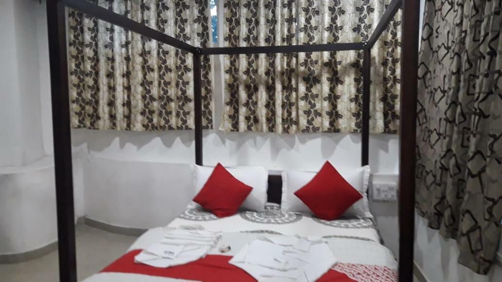 Kaka Hotel 2*
